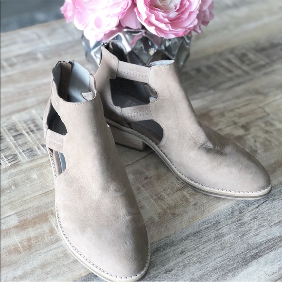 eileen fisher vanda bootie